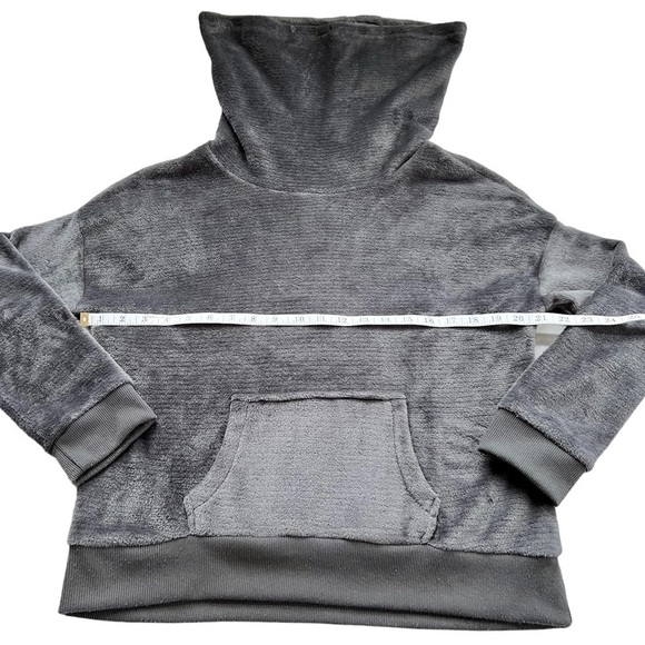 Pink Rose Grey Velour Cowl Neck Pullover Sweatshirt Size M - Picture 6 of 9